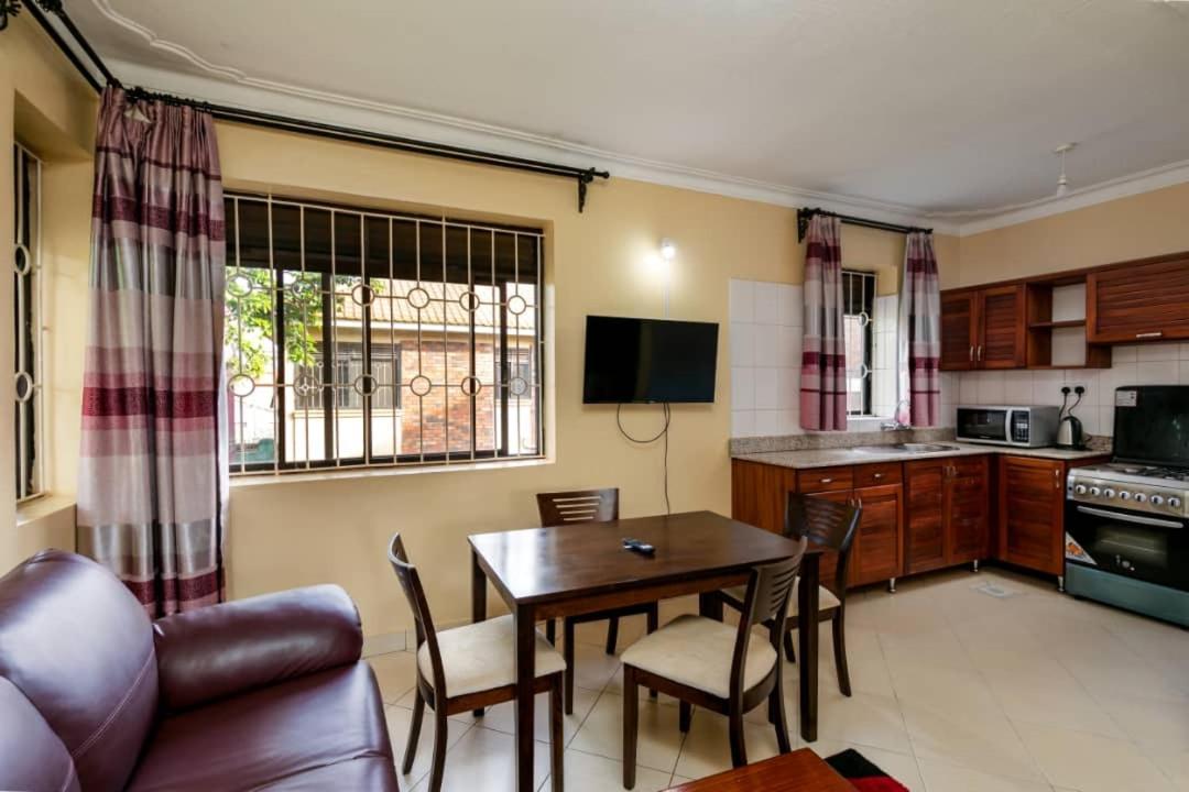 Victoria Breeze Suites, Entebbe Eksteriør billede